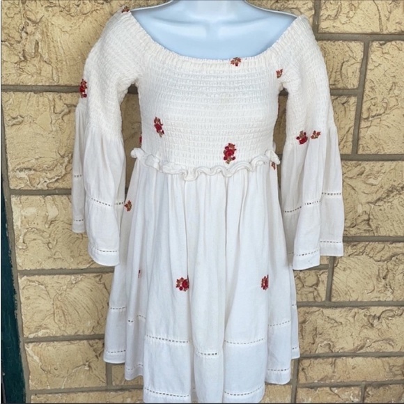 EMBROIDERED OFF THE SHOULDER FREE PEOPLE DRESS FLORAL Boho Pockets Vacation - Picture 13 of 16